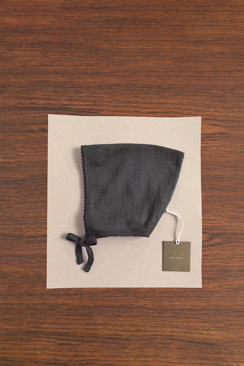 ZARA TIMELESS - POINTELLE KNIT BONNET