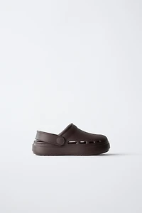 RUBBER CLOGS