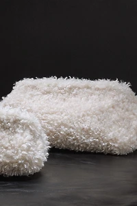 TROUSSE DE TOILETTE IMITATION FOURRURE MOYENNE