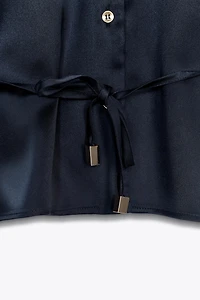 CHEMISE SATINÉE CEINTURE
