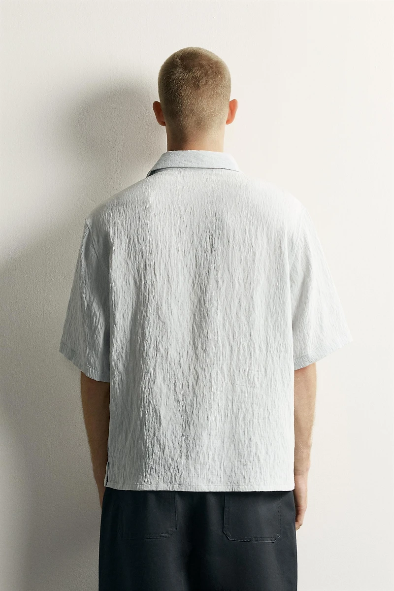 TEXTURED RELAXED FIT FLOWY SHIRT