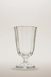 RAISED FACETED WINE GLASS