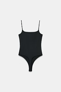 SLIM STRAPPY BODYSUIT