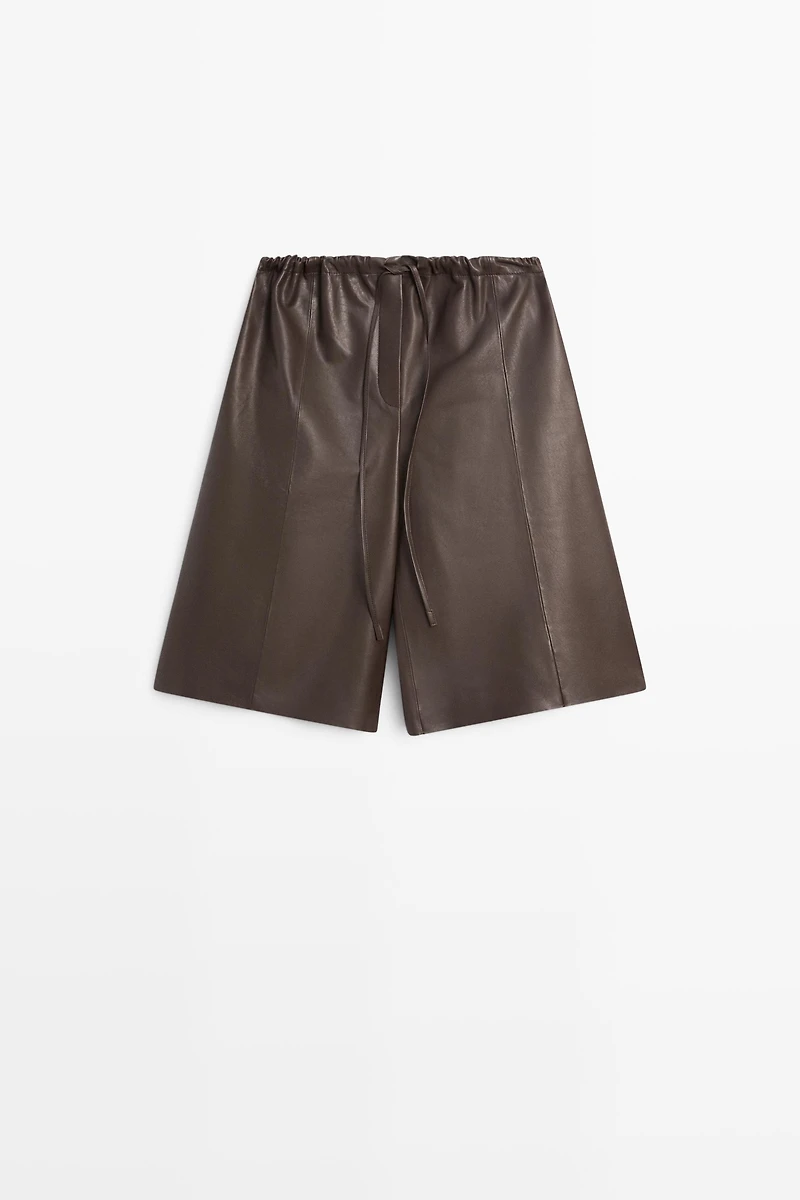 Long nappa leather Bermuda shorts