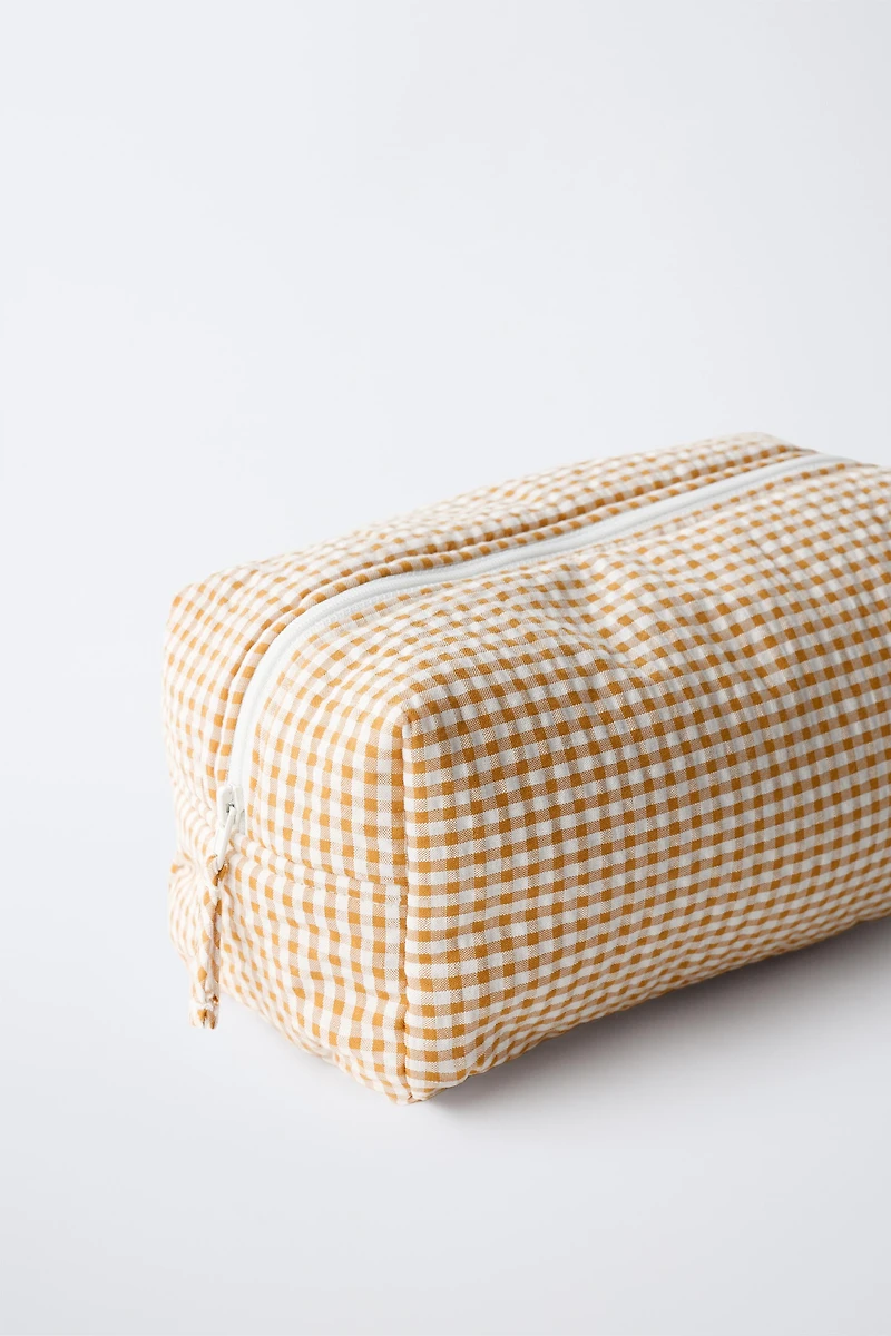 GINGHAM TOILETRY BAG