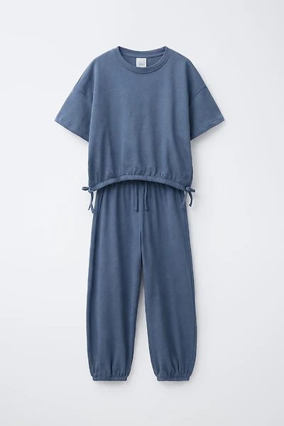 TIE T-SHIRT AND JOGGER PANTS SET