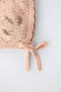 EMBROIDERED FLOWER OPENWORK BONNET