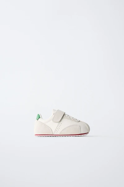 BAREFOOT SNEAKERS