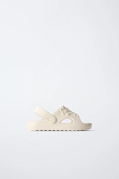 FANTASY SLIDE SANDALS