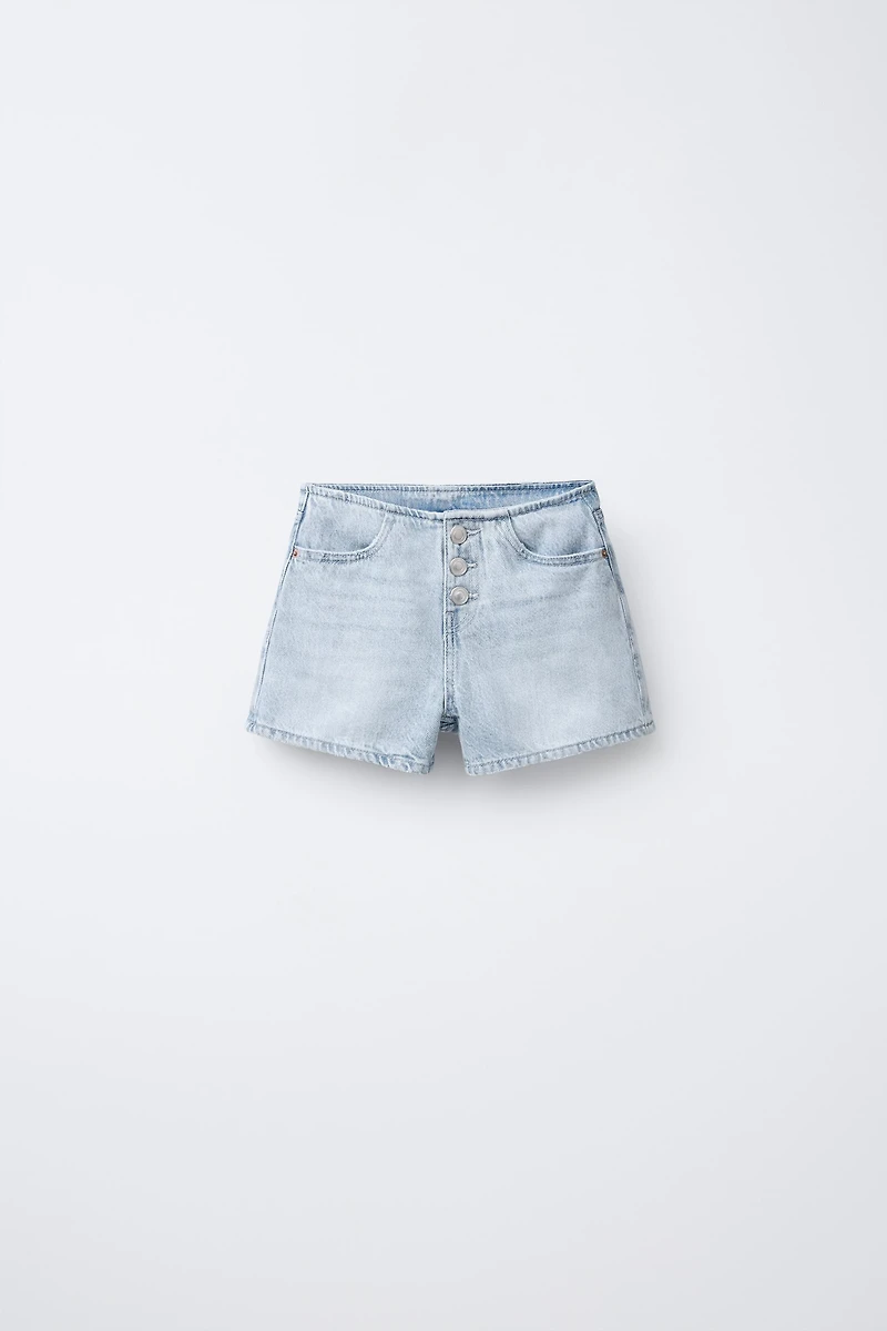 BUTTON-UP WAISTLESS DENIM SHORTS