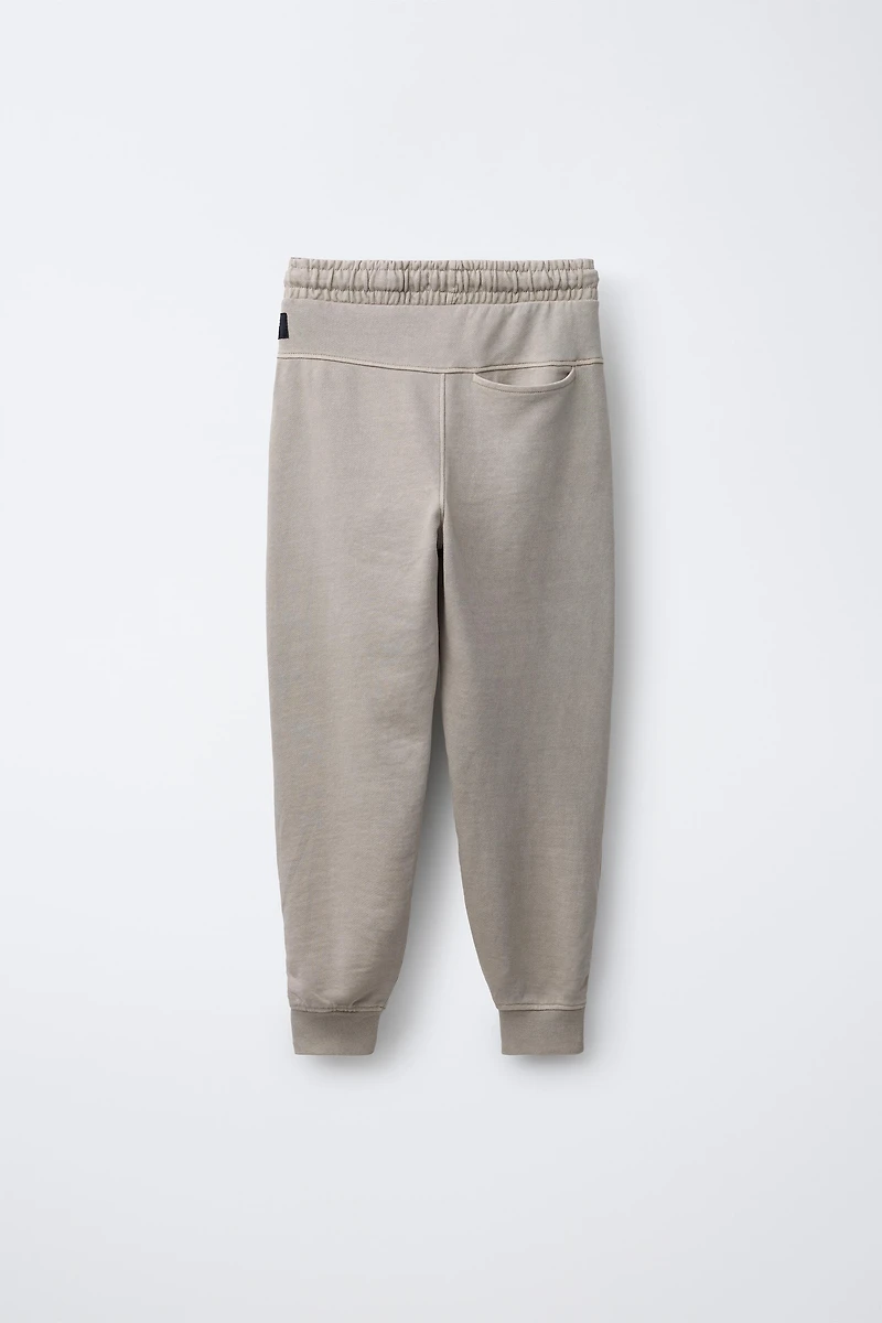 JOGGER PANTS WITH ZIPPERS