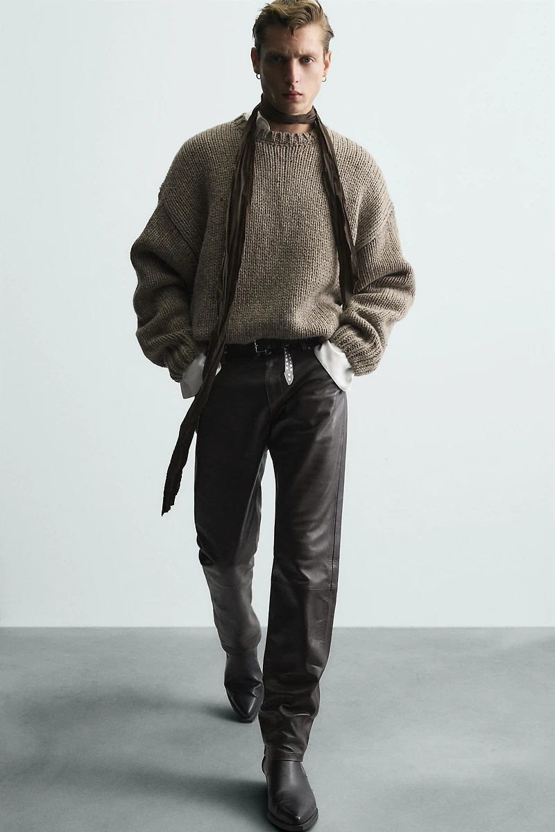 PULL STRUCTURÉ AVEC LAINE