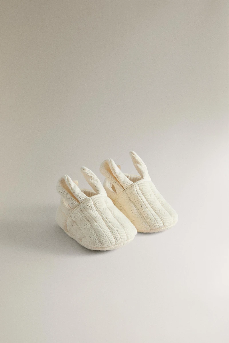EAR BOOTIES