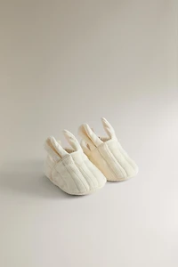 EAR BOOTIES