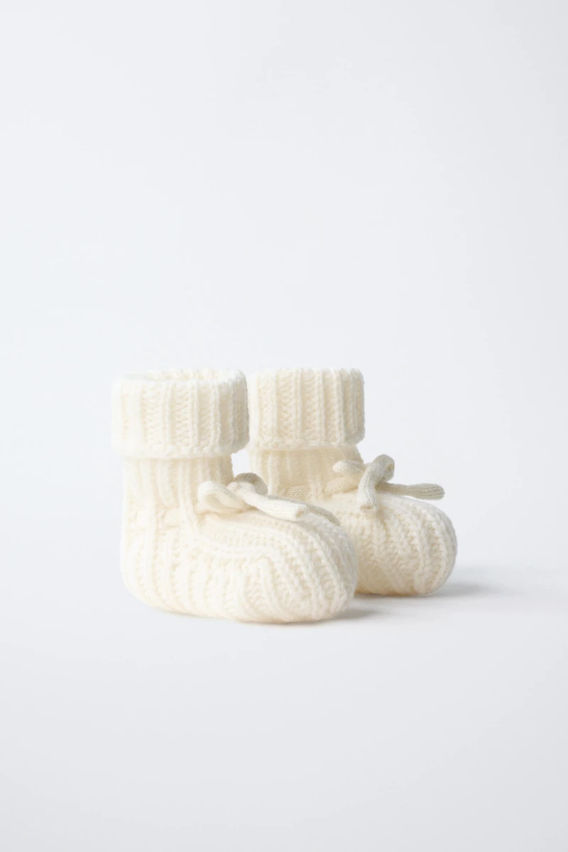 CASHMERE BOOTIES