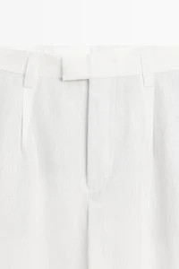 Pantalon détaillé à pinces 100 % lin