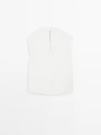 Flowing blouse with draped collar
