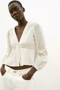ROMANTIC EMBROIDERED BLOUSE