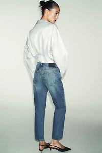 Z1975 CROPPED MID-RISE JEANS