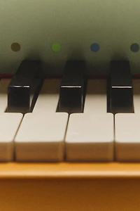 CHILDREN’S TOY WOODEN PIANO