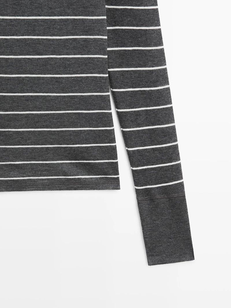 Lightweight striped long sleeve T-shirt