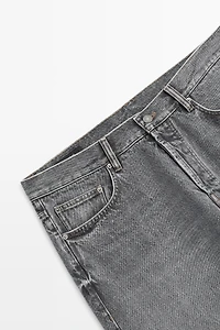 Straight-leg jeans