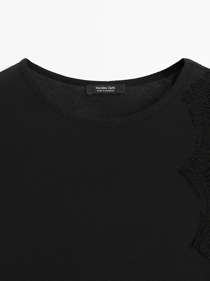 Sleeveless top with lace detail