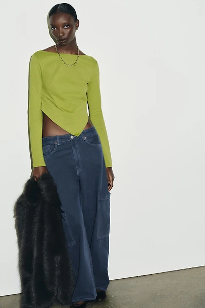 ASYMMETRIC BOAT NECK T-SHIRT