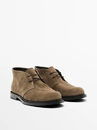 Split suede ankle boot