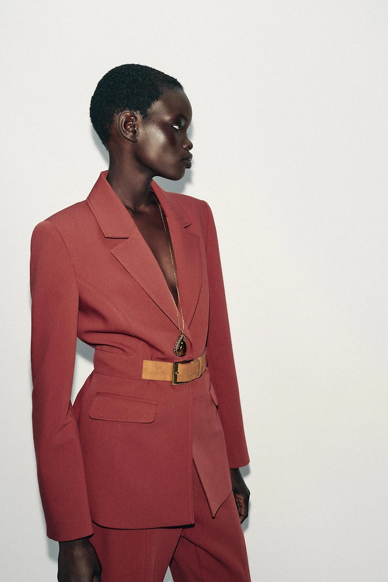 WIDE BELTED BLAZER
