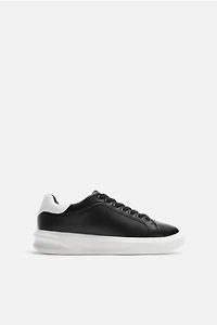 CHUNKY SNEAKERS