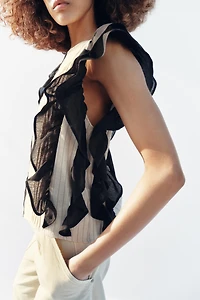 RUFFLED STRIPED BLOUSE