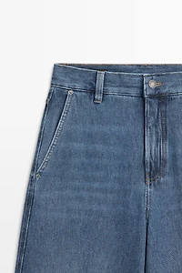 Mid-waist wide-leg jeans