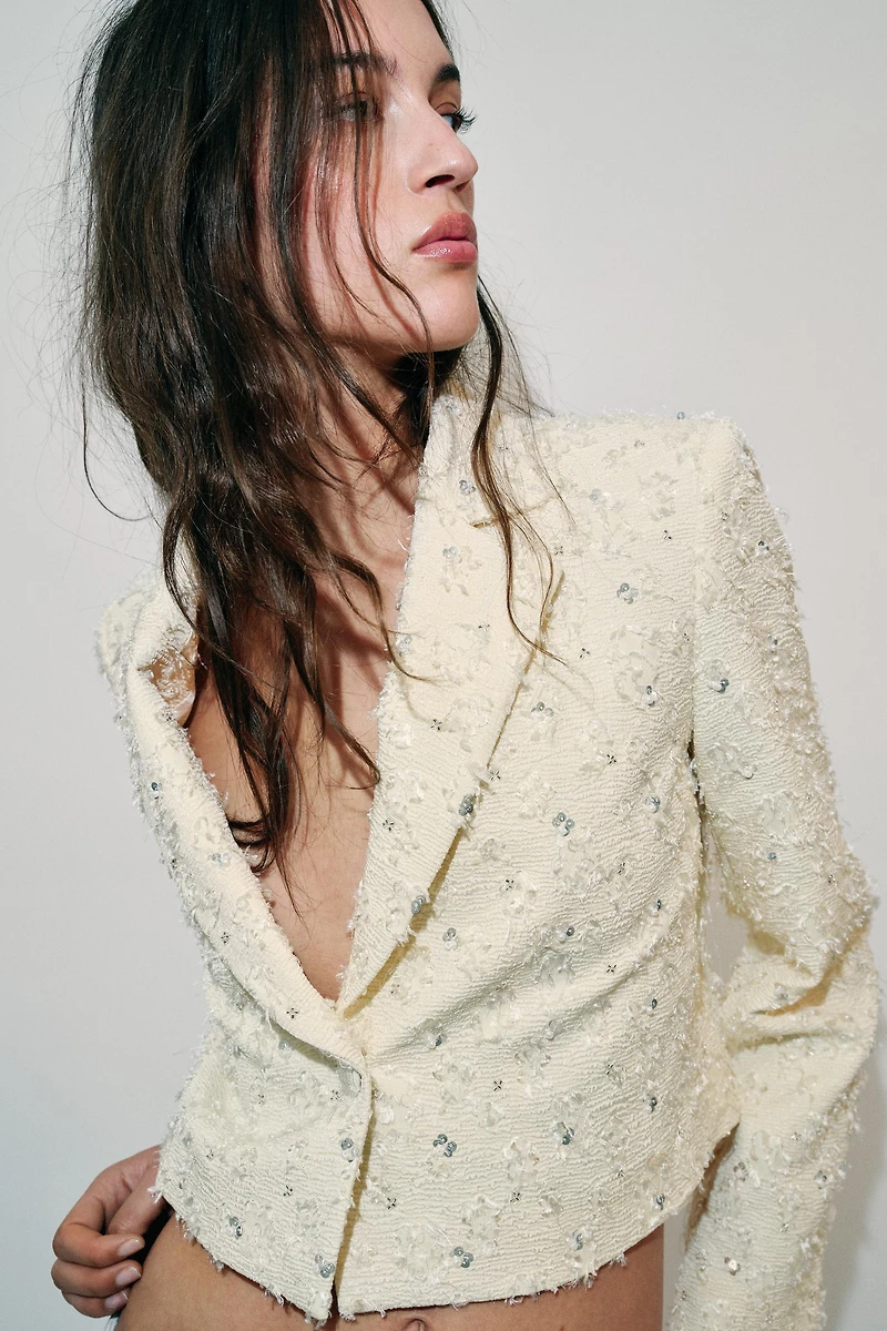 EMBELLISHED FRINGED CROPPED BLAZER