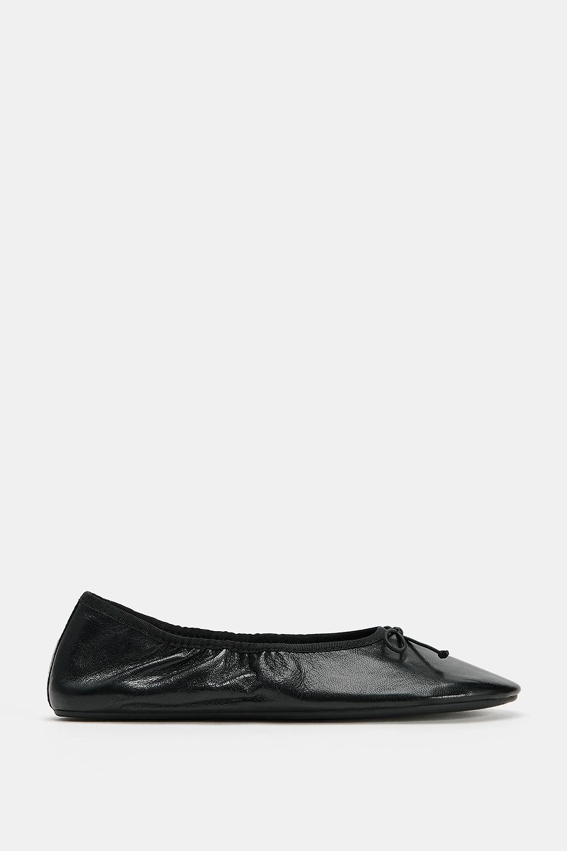 RUFFLED LEATHER BALLET FLATS