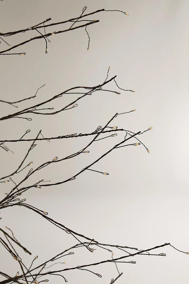 LED LIGHT CHRISTMAS TREE (98.4")