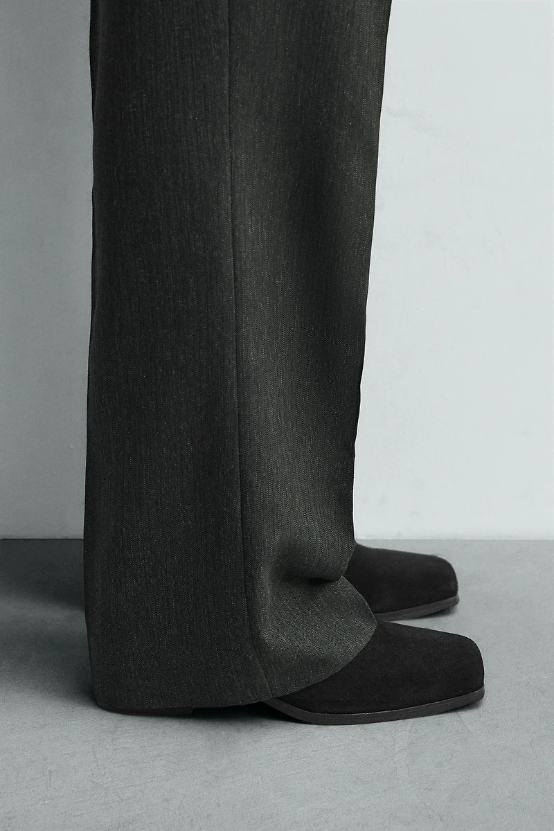 LIMITED EDITION LEATHER HEELED BOOTS