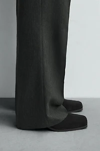 LIMITED EDITION LEATHER HEELED BOOTS