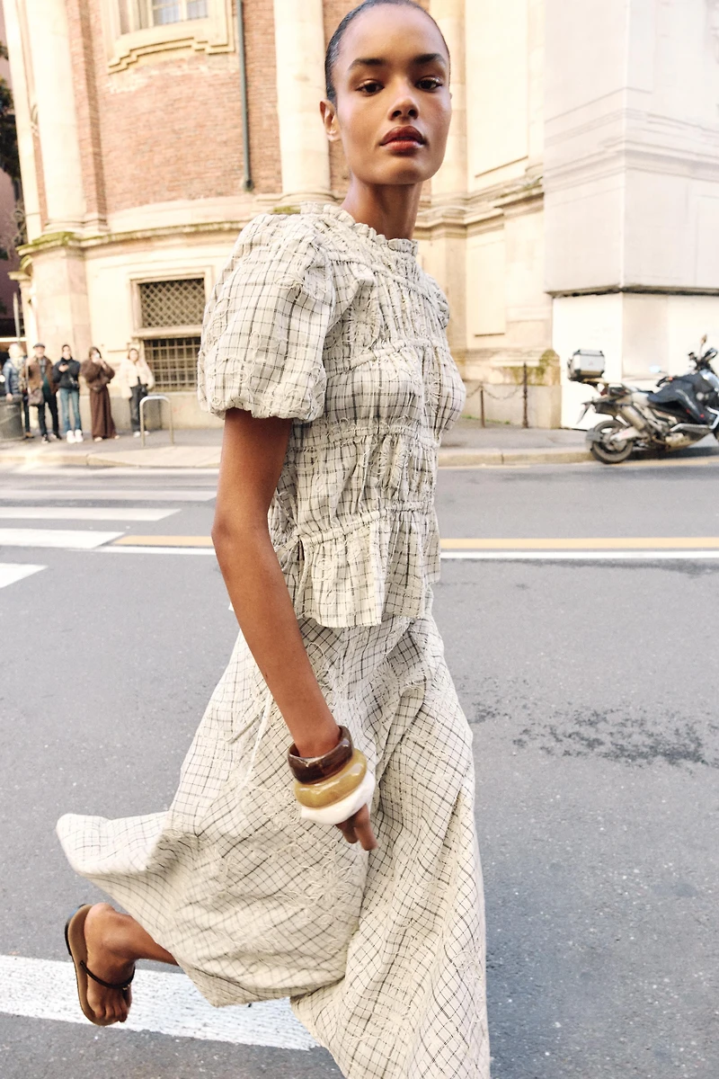 EMBROIDERED PLAID BOW TOP