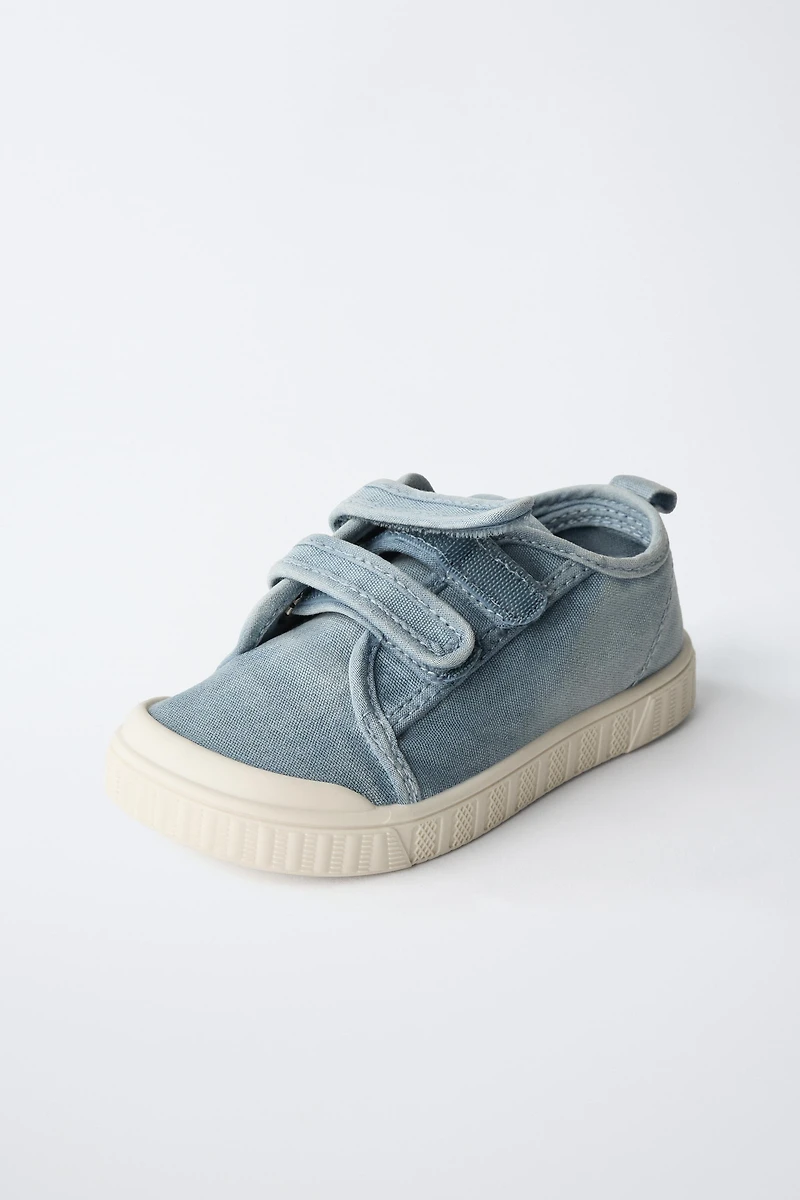BAREFOOT SNEAKERS