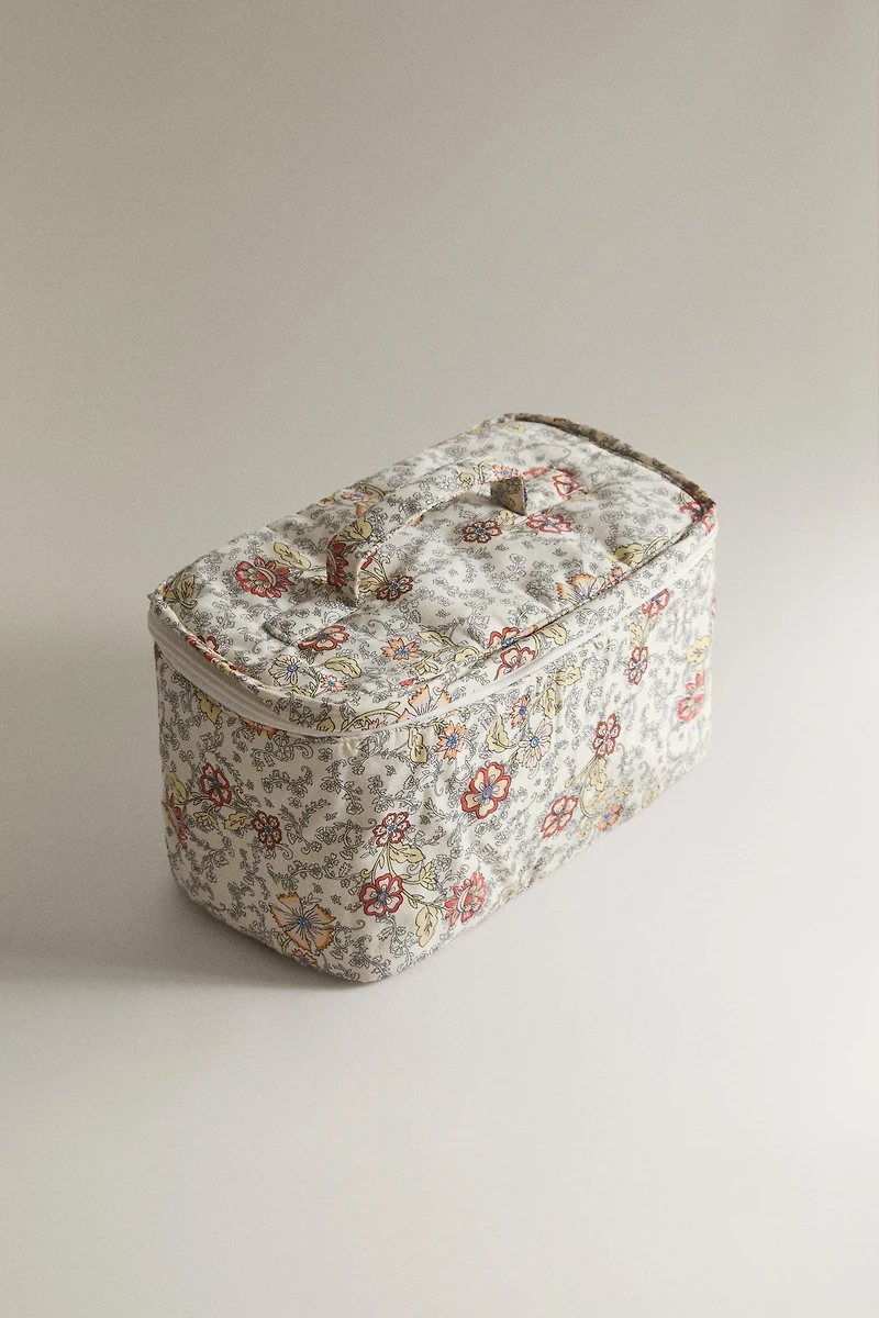KIDS’ FLORAL MAKEUP BAG