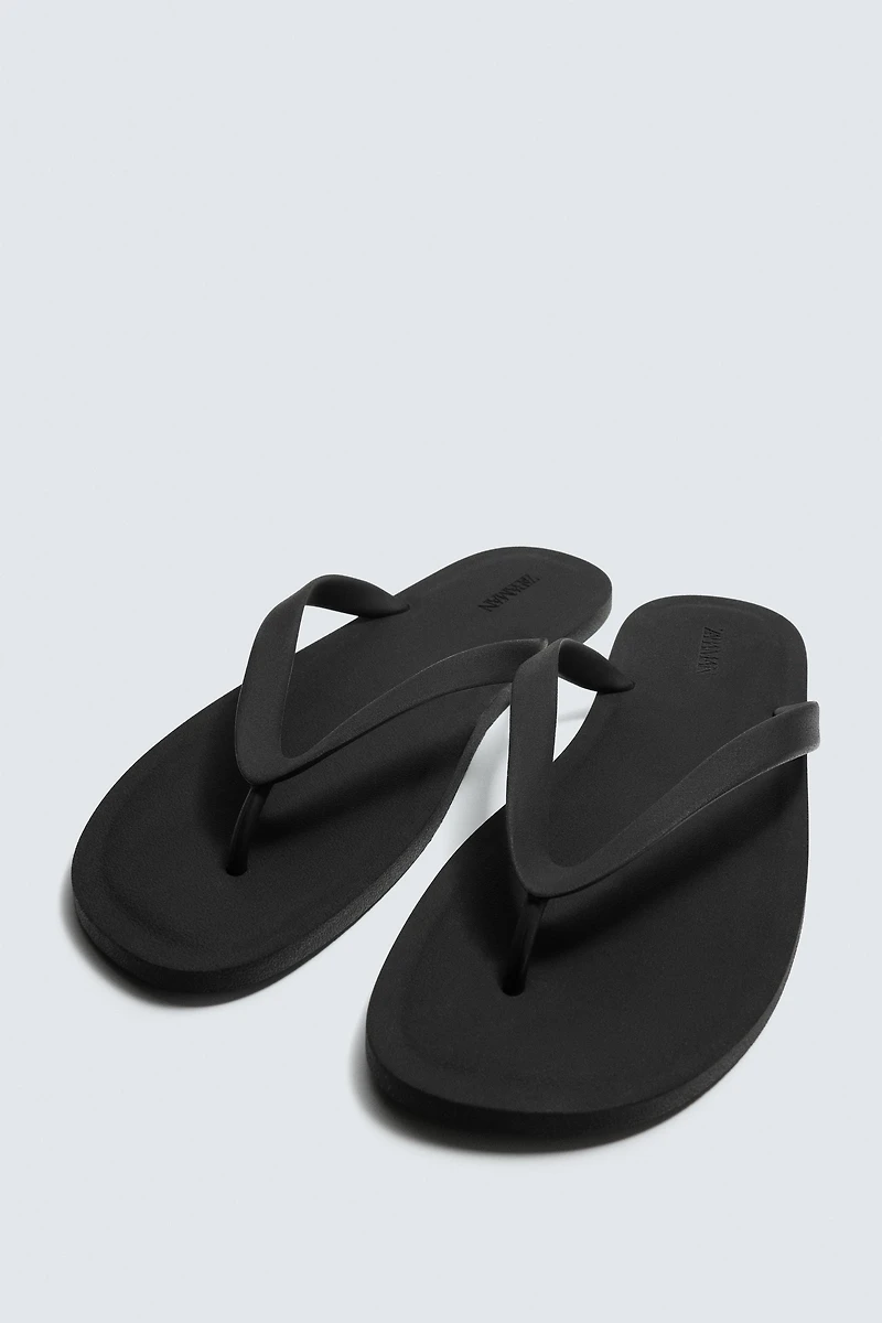 STRAPPY SANDALS