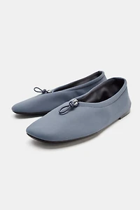 NEOPRENE EFFECT BALLET FLATS WITH PULL TAB