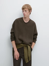 Crew neck ribbed sweater
