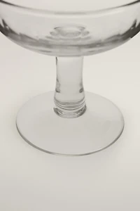 VERTICAL RAISED DESIGN GLASS