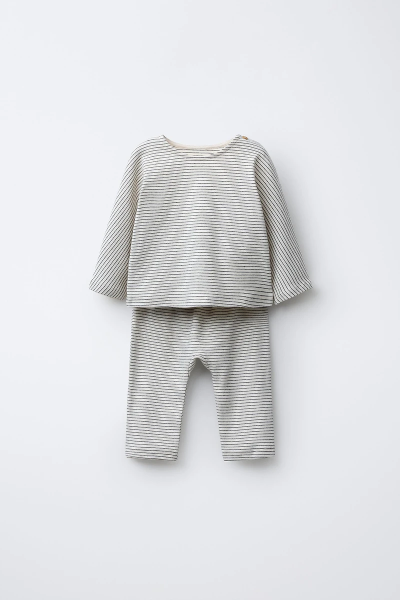 STRIPED T-SHIRT AND PANTS SET