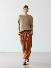 Flowing trousers with tie detail