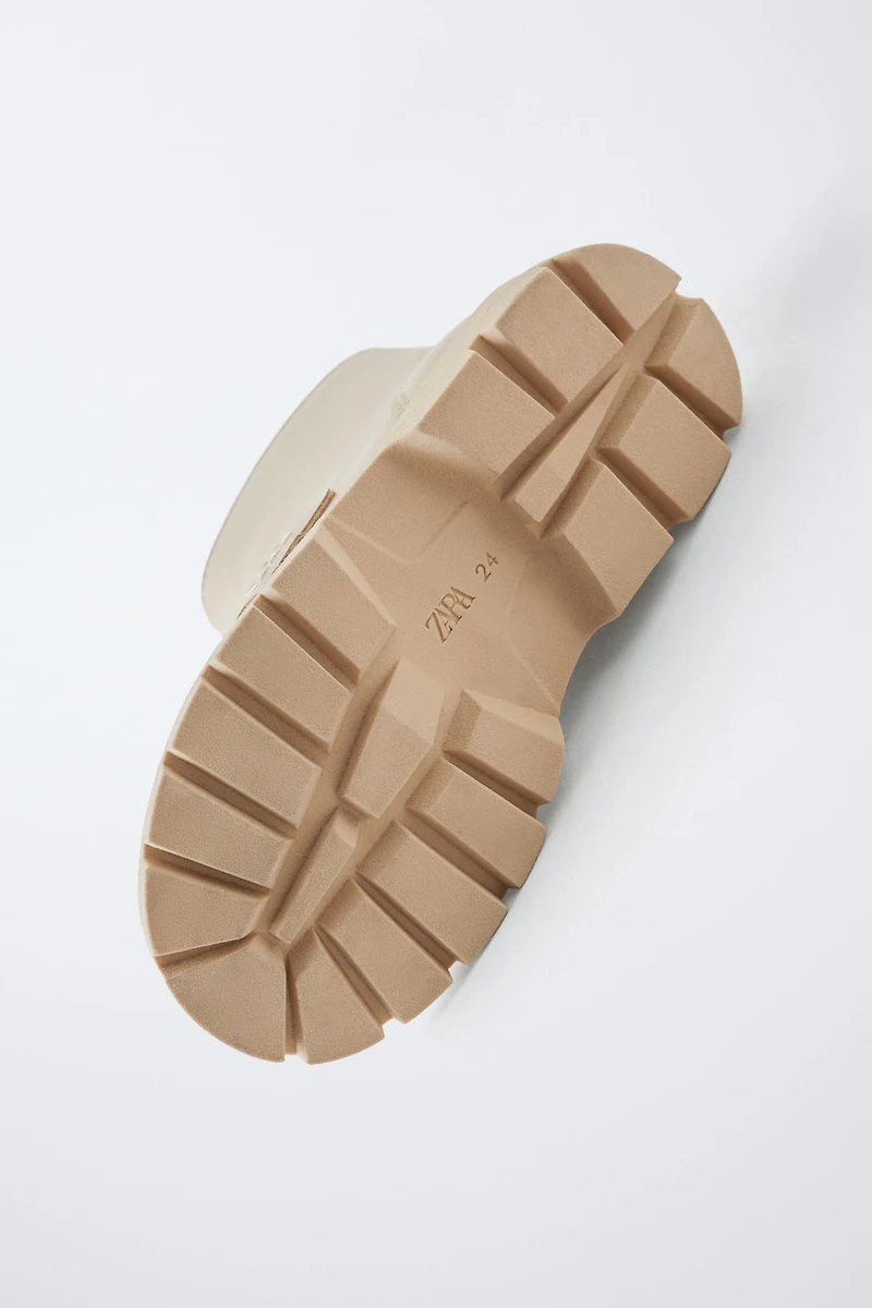 DECORATIVE BOOTS