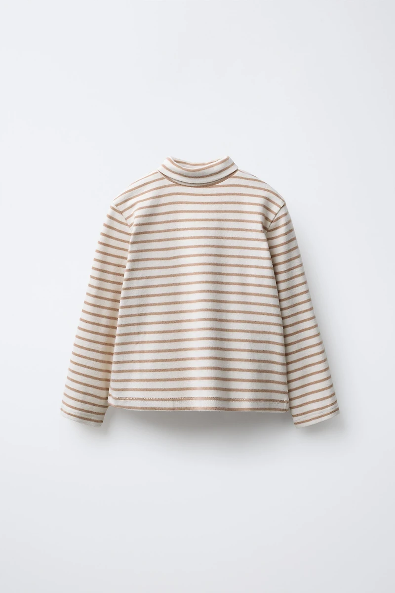 TURTLENECK TOP