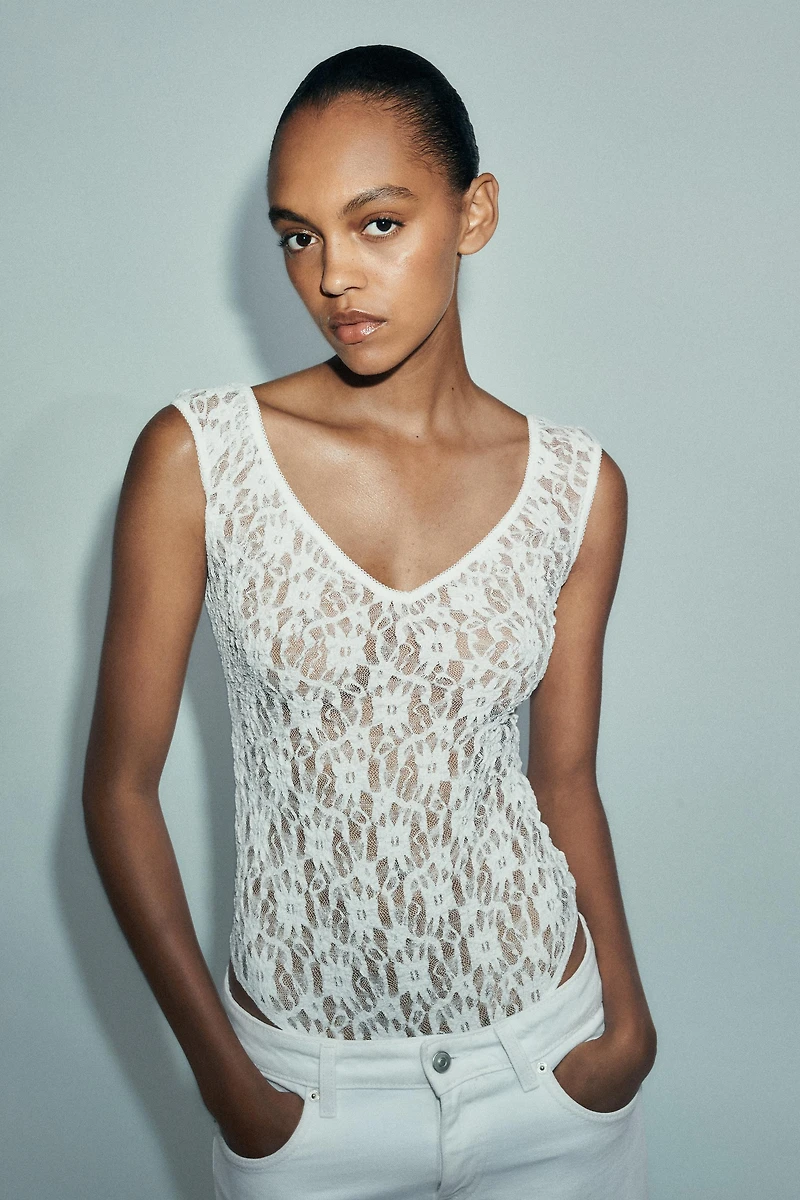 LACE BODYSUIT